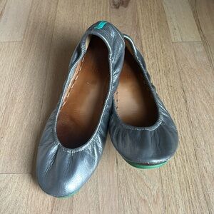 Tieks Metallic Pewter Ballet shoe size 9